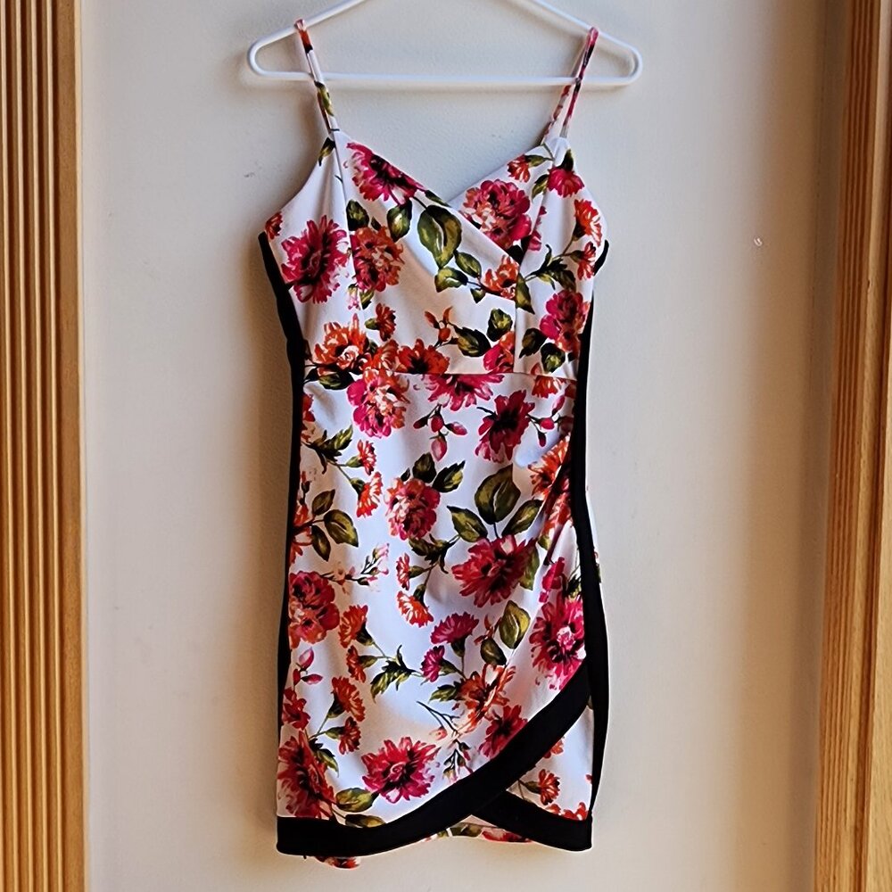 Almost Famous Juniors Thin Strap Floral Semi Formal Dress Size XL